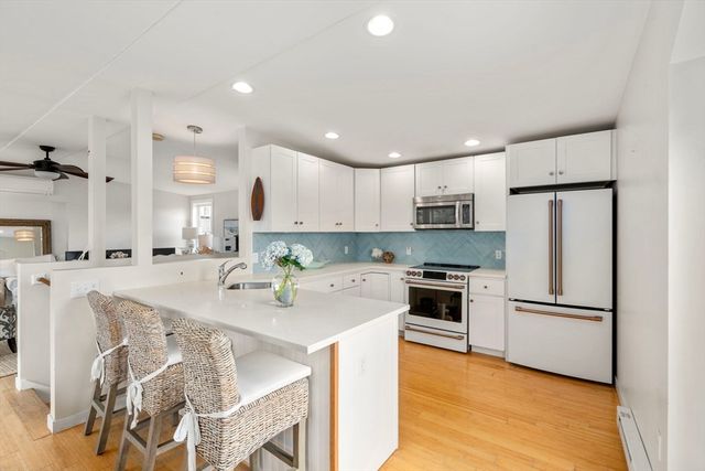 14 62nd, Newburyport, MA 02129