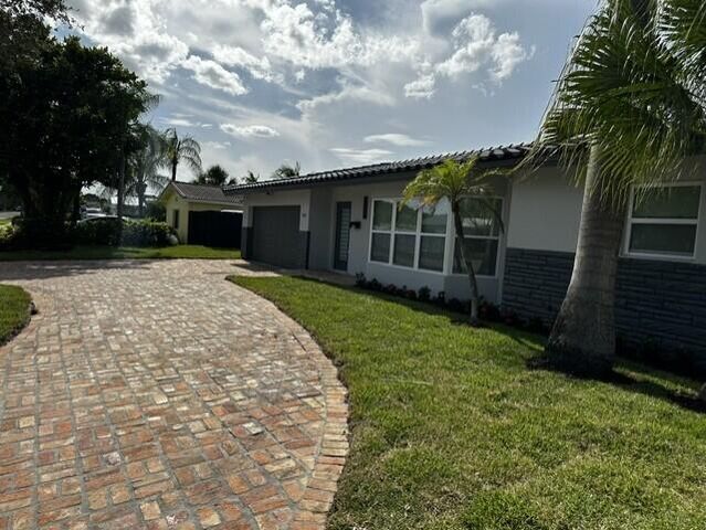 2521 NE 45th Street, Lighthouse Point, FL 33064