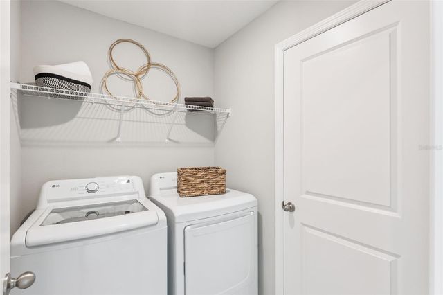 2302 RED PINE COURT, Eustis, FL 32726