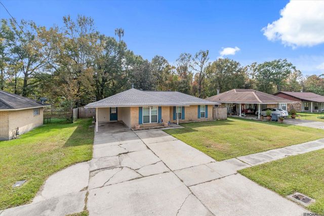 2706 S Magnolia Dr, Baker, LA 70714