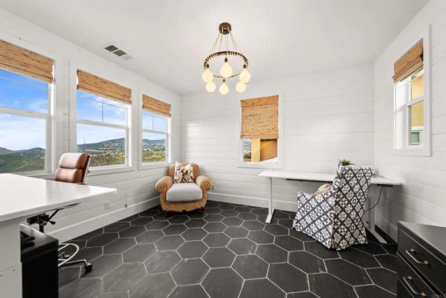 2813 Dove Tail Drive, San Marcos, CA 92078