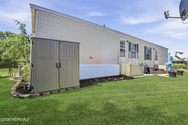 40 Locust Grove, Hazlet, NJ 07730