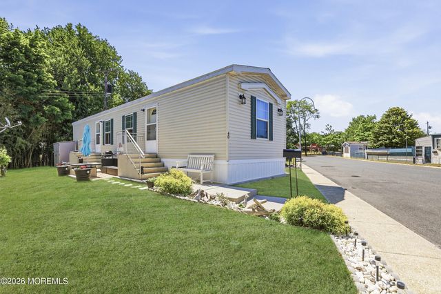 40 Locust Grove, Hazlet, NJ 07730