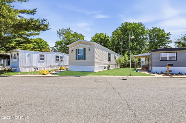 40 Locust Grove, Hazlet, NJ 07730