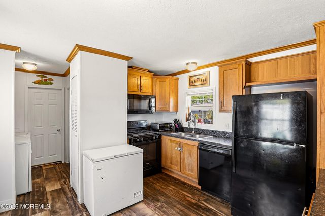 40 Locust Grove, Hazlet, NJ 07730