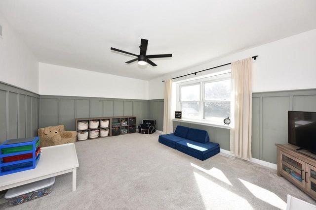 N57W24867 Clover DRIVE, Sussex, WI 53089