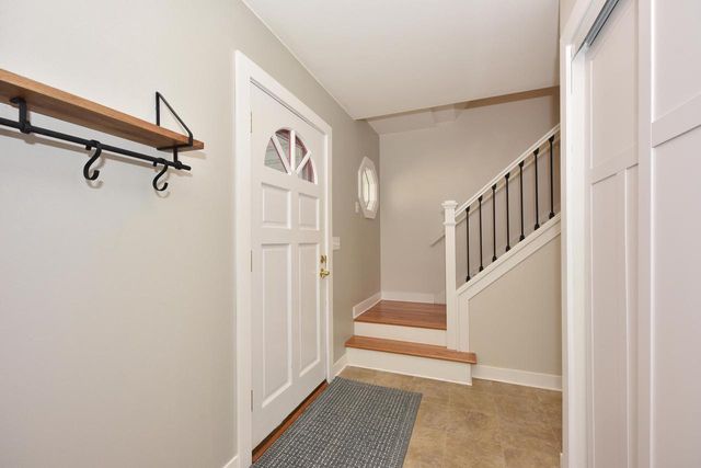 N57W24867 Clover DRIVE, Sussex, WI 53089