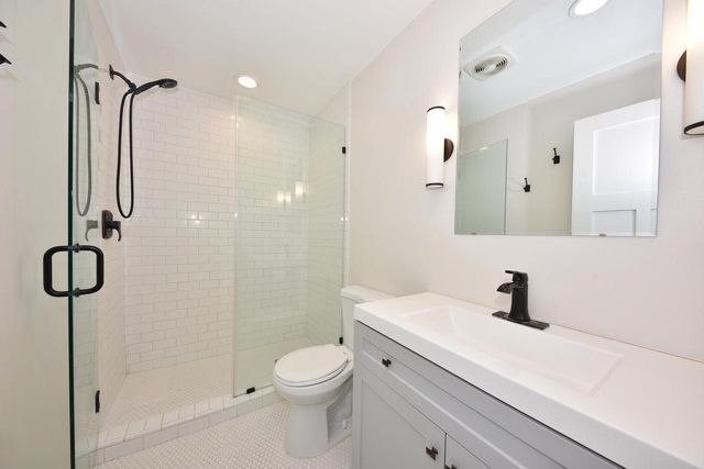 N57W24867 Clover DRIVE, Sussex, WI 53089