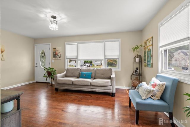 408 Richard Way, North Plainfield, NJ 07962