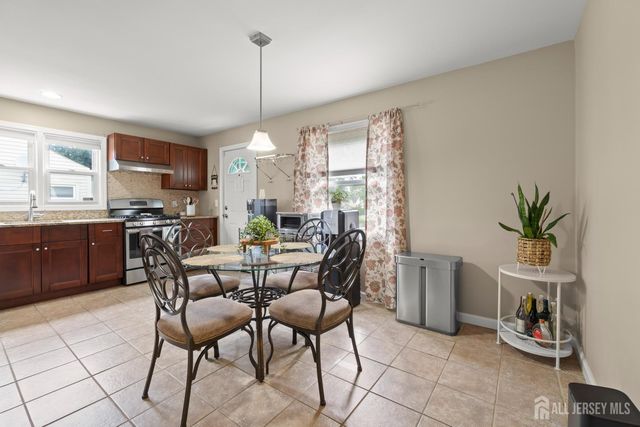 408 Richard Way, North Plainfield, NJ 07962