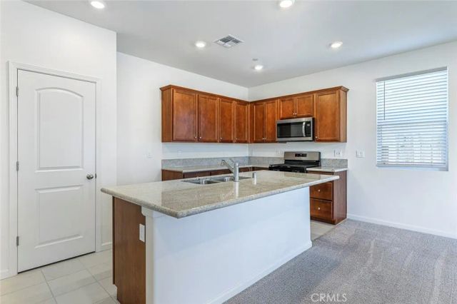636 N Apricot, Fresno, CA 93727