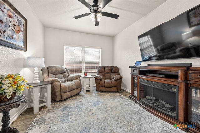 3424 Waggoner Drive, Belton, TX 76513