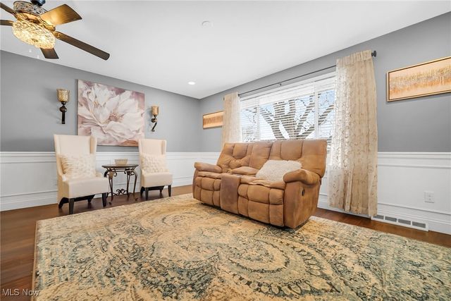 6862 Talbot Drive, Parma, OH 44129