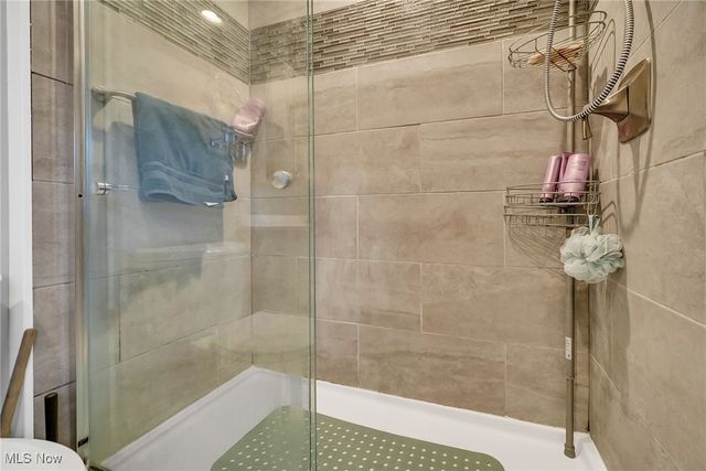 6862 Talbot Drive, Parma, OH 44129