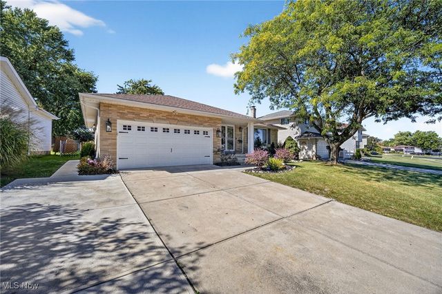 6862 Talbot Drive, Parma, OH 44129