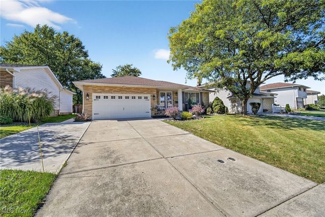 6862 Talbot Drive, Parma, OH 44129