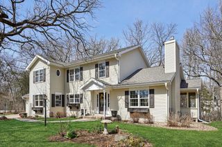 9416 Blackhawk Trail, Sauk City, WI 53583