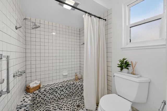 6221 Glider Drive, San Jose, CA 95123