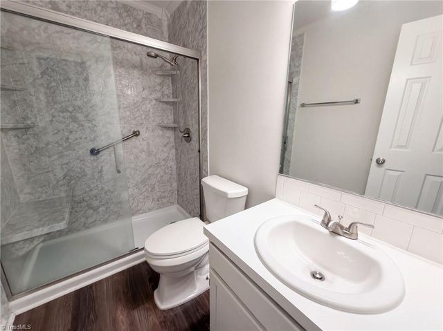 1001 Kingstree Ridge Drive, Winston-salem, NC 27127