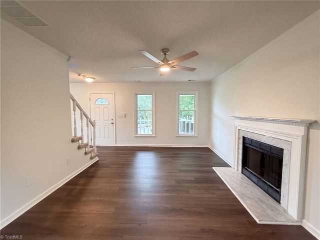 1001 Kingstree Ridge Drive, Winston-salem, NC 27127
