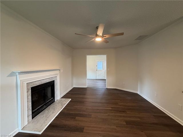 1001 Kingstree Ridge Drive, Winston-salem, NC 27127
