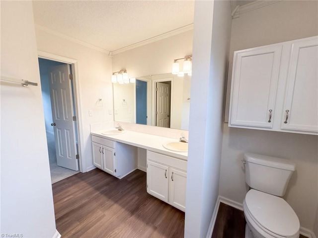 1001 Kingstree Ridge Drive, Winston-salem, NC 27127