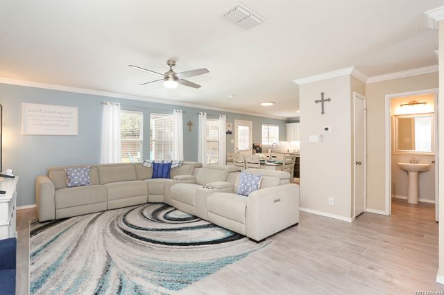 3615 Crimson Star, San Antonio, TX 78261