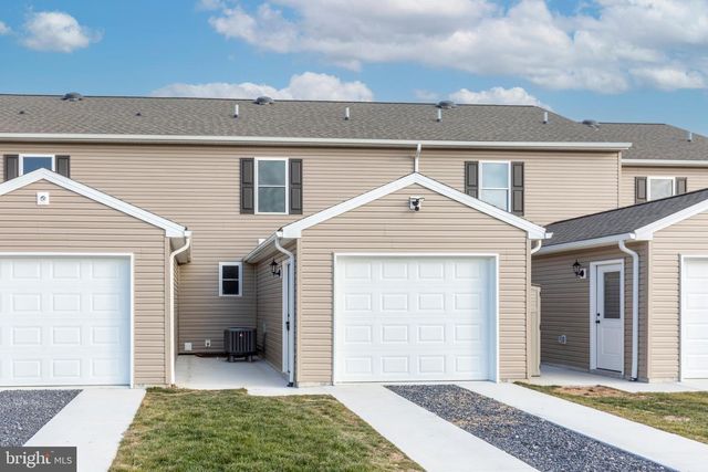 125 HOMESTEAD DR, Gettysburg, PA 17325