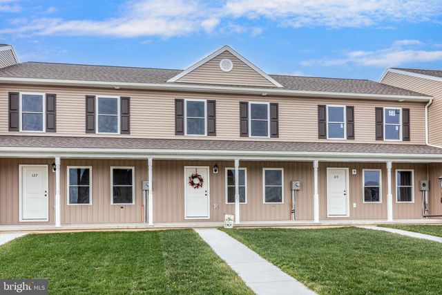 125 HOMESTEAD DR, Gettysburg, PA 17325