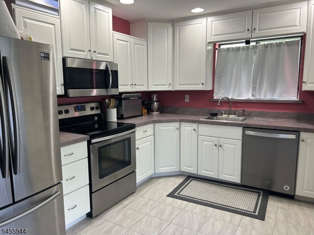 14249 Dell Pl 249, Stanhope Boro, NJ 07874 — exterior