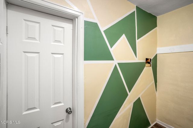 319 Palmer Street, Toledo, OH 43608