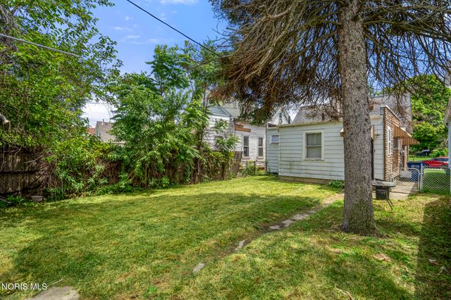 319 Palmer Street, Toledo, OH 43608