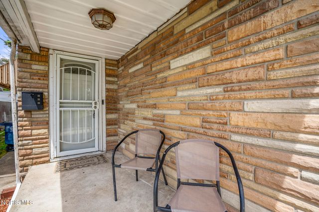 319 Palmer Street, Toledo, OH 43608