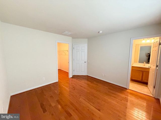 43524 WHEADON TER, Chantilly, VA 20152