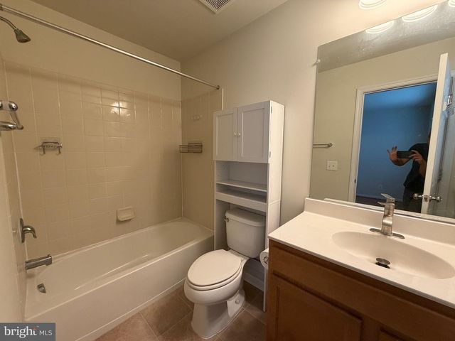 43524 WHEADON TER, Chantilly, VA 20152