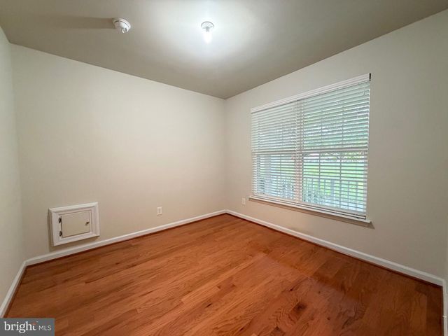 43524 WHEADON TER, Chantilly, VA 20152