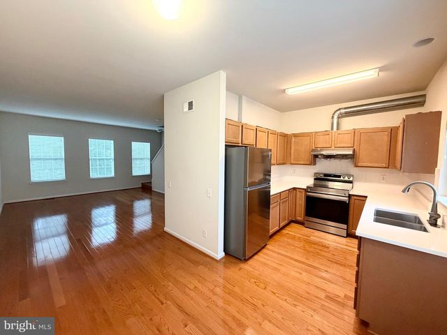 43524 WHEADON TER, Chantilly, VA 20152