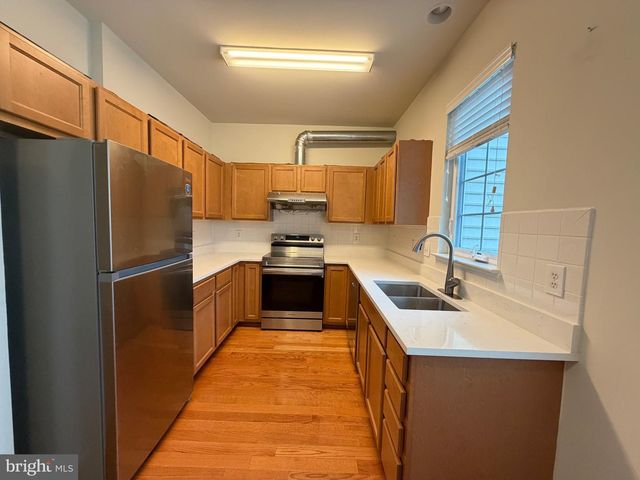 43524 WHEADON TER, Chantilly, VA 20152