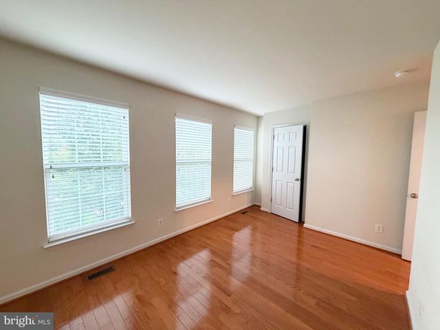 43524 WHEADON TER, Chantilly, VA 20152