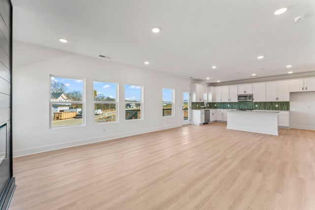 301 Brandi Ln, Gallatin, TN 37066