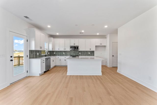 301 Brandi Ln, Gallatin, TN 37066