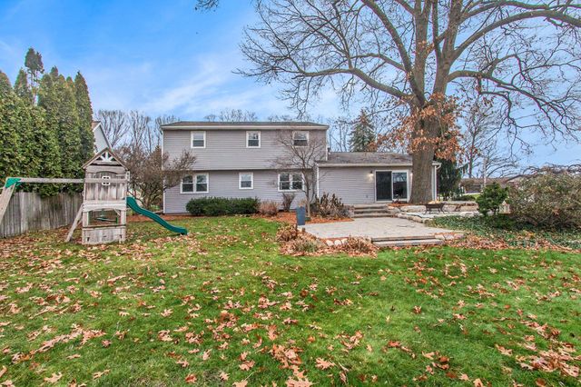 16118 Harbor View Drive, Spring Lake, MI 49456