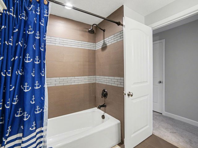 16118 Harbor View Drive, Spring Lake, MI 49456