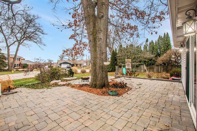 16118 Harbor View Drive, Spring Lake, MI 49456