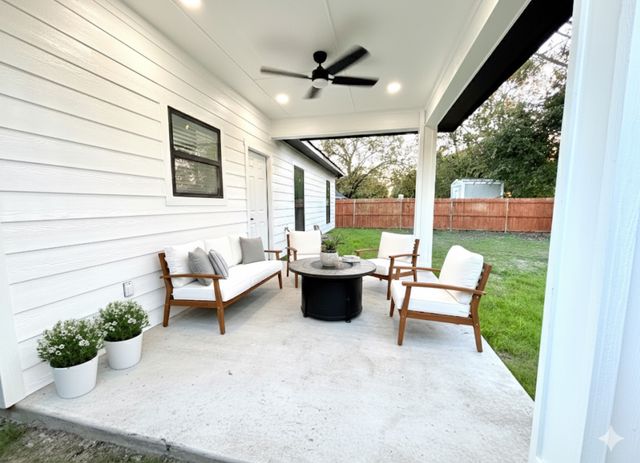 706 E 11th Avenue, Corsicana, TX 75110