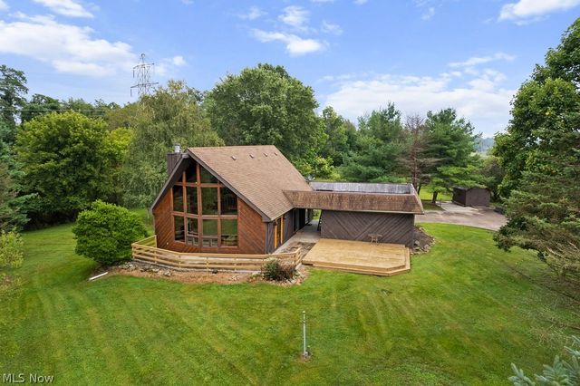7734 Seasons Road, Kent, OH 44240