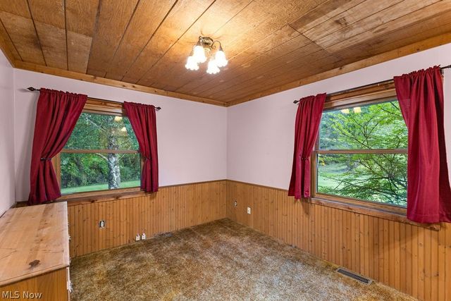 7734 Seasons Road, Kent, OH 44240