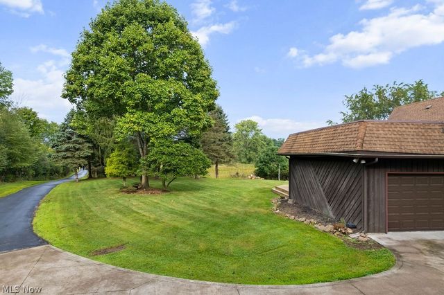 7734 Seasons Road, Kent, OH 44240