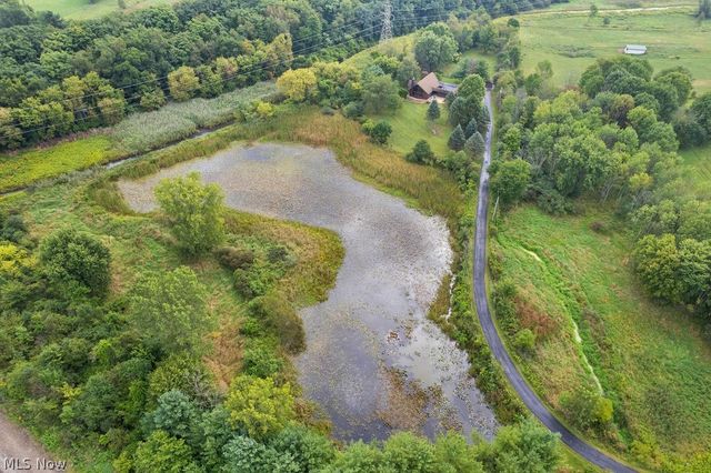 7734 Seasons Road, Kent, OH 44240