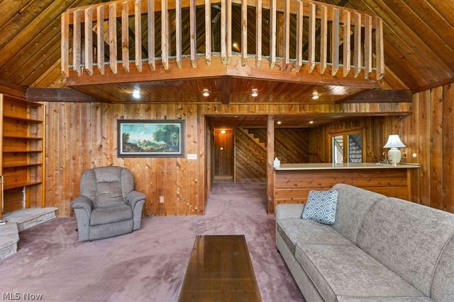 7734 Seasons Road, Kent, OH 44240